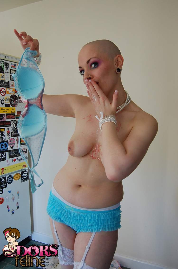 Baldhead girls nude galleries