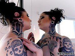 Brazilian tatooed secretary dildo