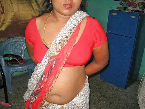 Desi aunty saree nude pic images