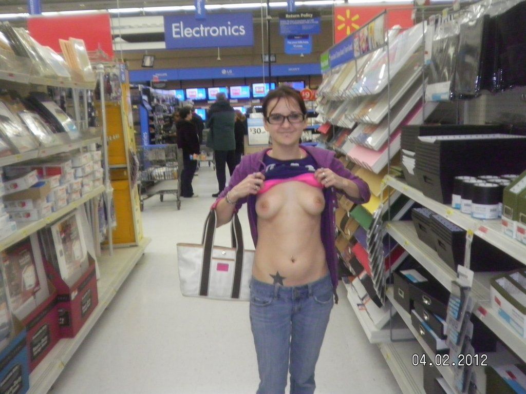 Naked Women Of Walmart