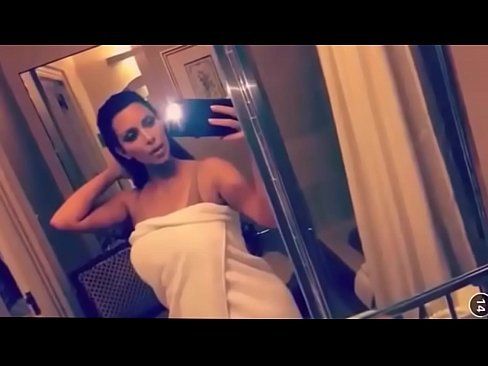 Kim kardashian twerking