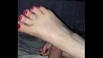 Red toes wife