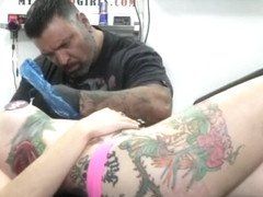 Boyfriend fuck tattooed girl fast