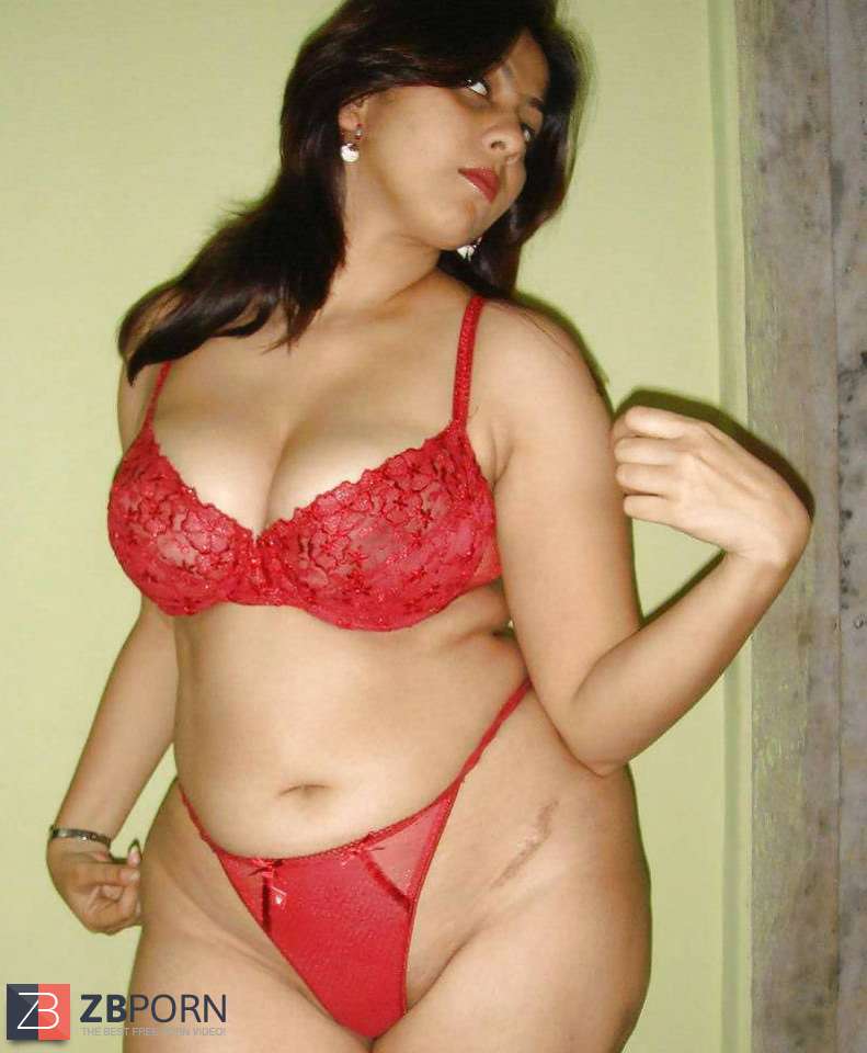 Snowdrop recomended indian desi aunty