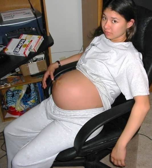 Pregnant asian teen photo
