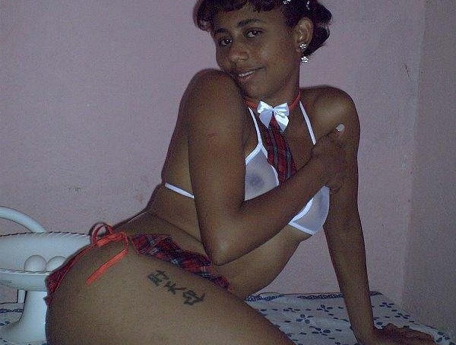 Young black teen school girl