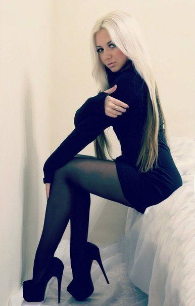 Earnie reccomend blonde teen high heels