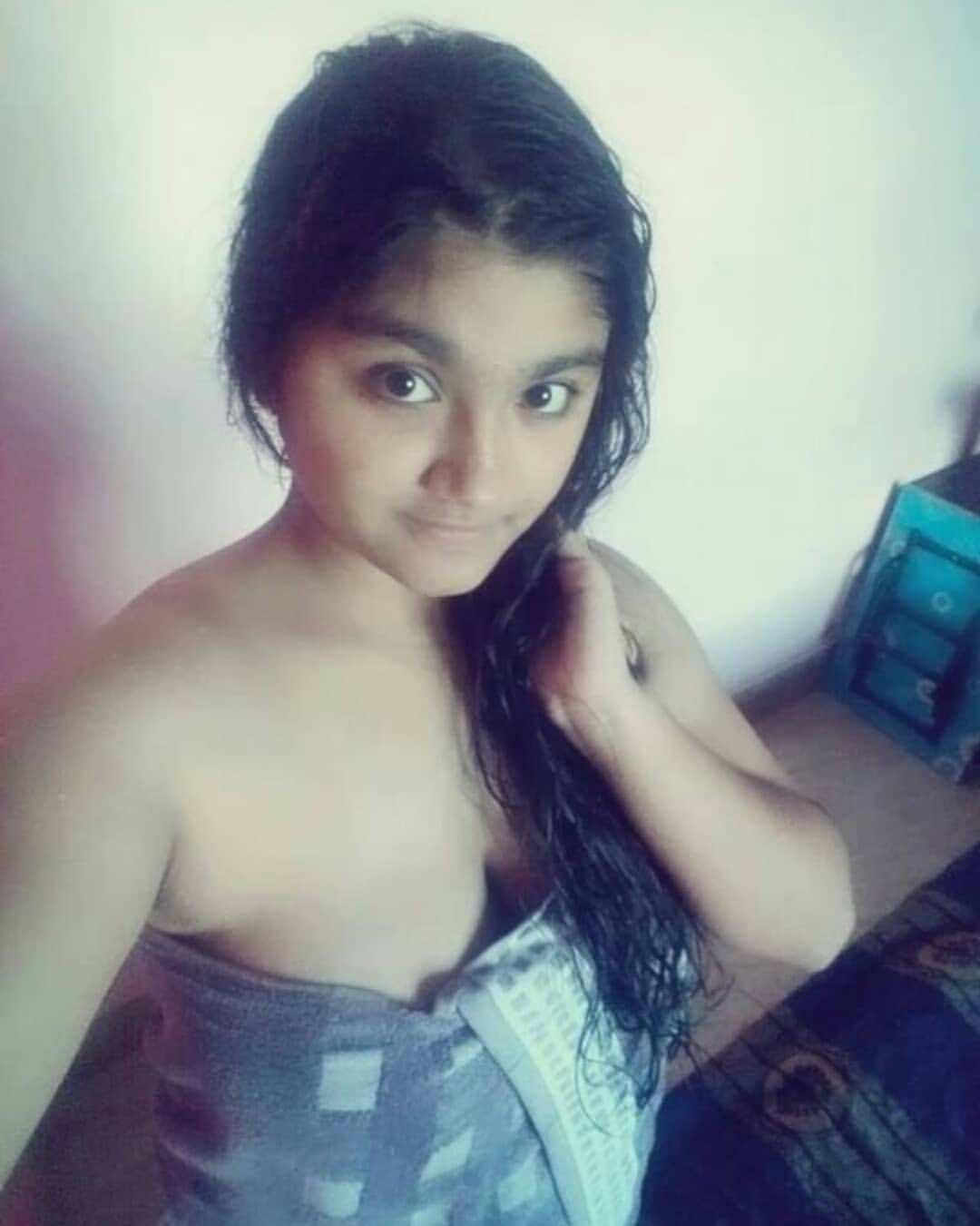 Desi Hot College Girl Nude Bathing Showing Boobs And Pussy.
