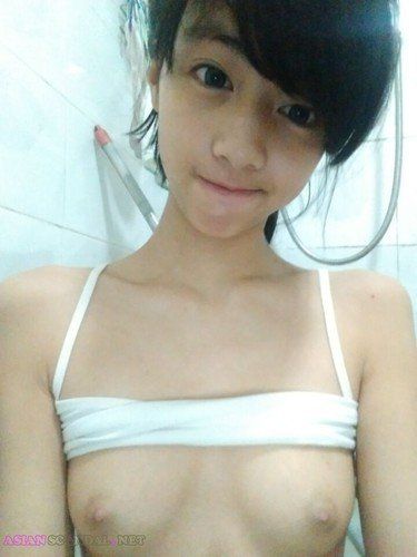 Thai girl masturbating hd