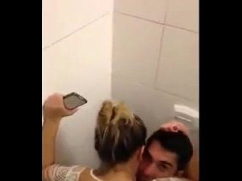 teens sex in club toilet