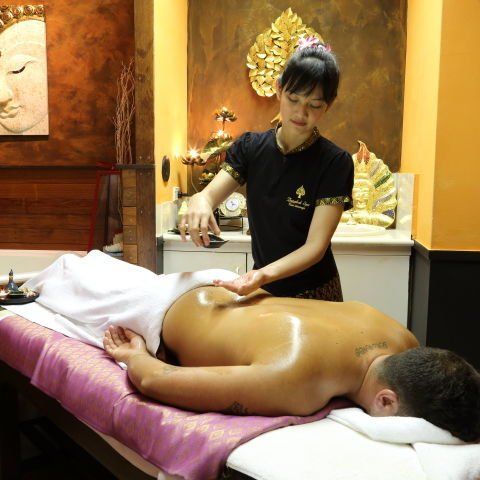 Thai oil massage