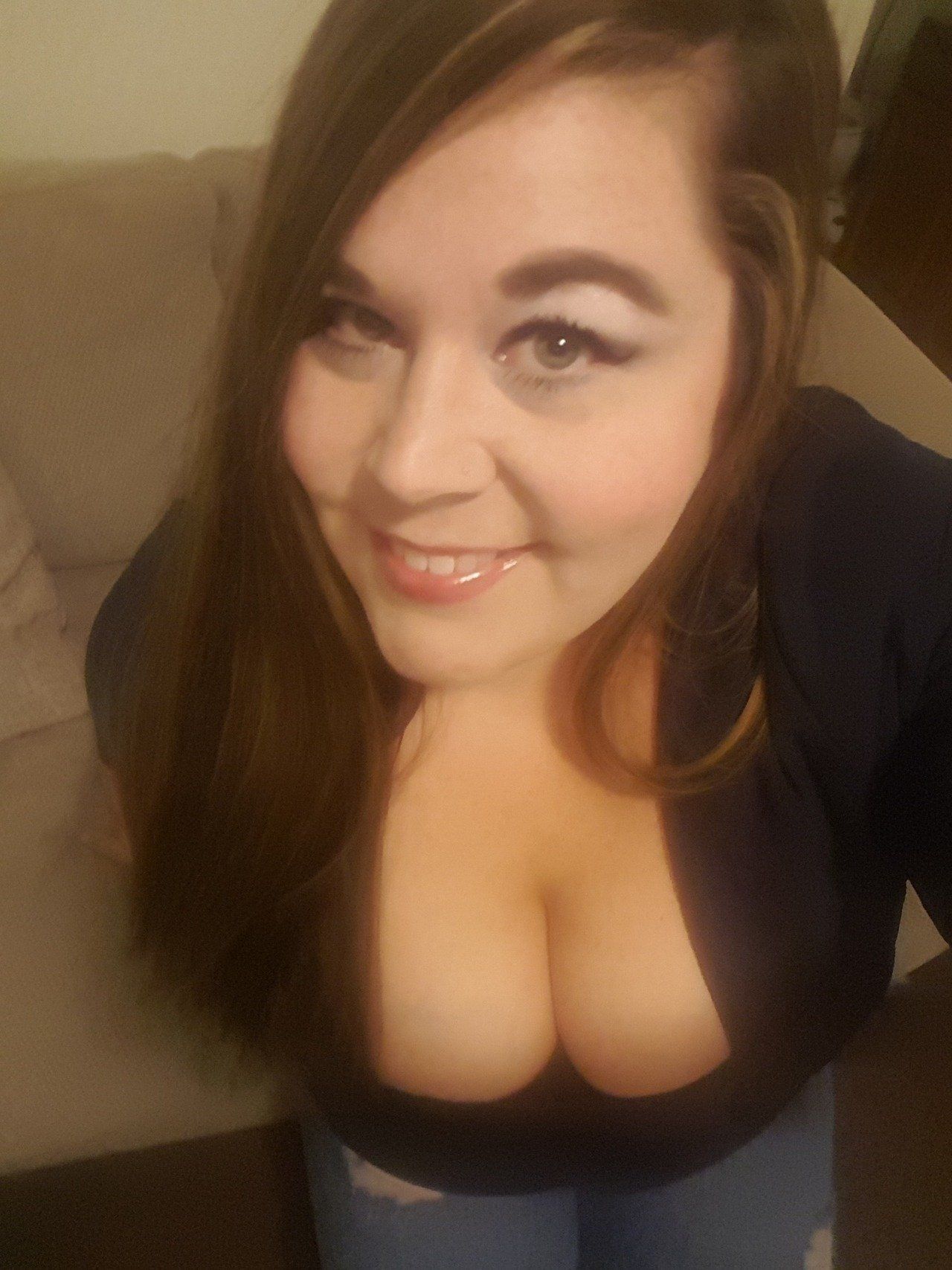 selfie tits bra cleavage free hd photo